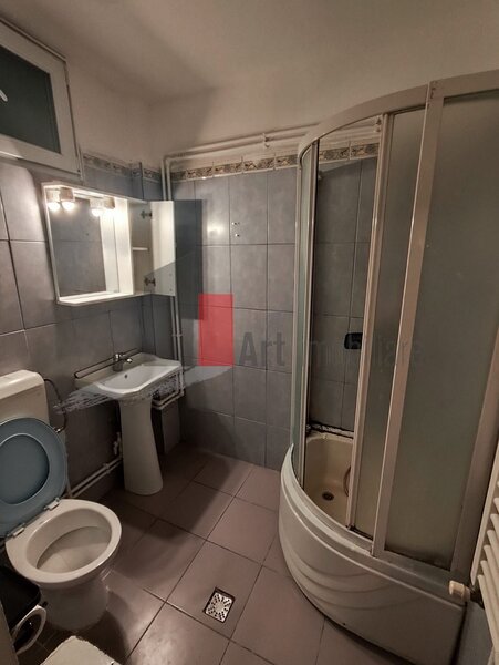 Damaroaia Garsoniera de inchiriat in zona Damaroaia